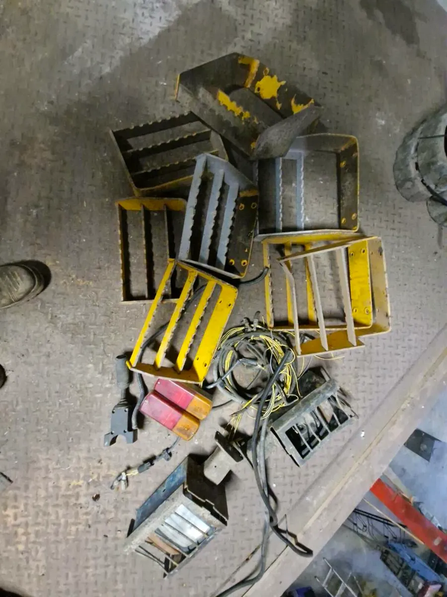 Thwaites Dumper parts - Image 1