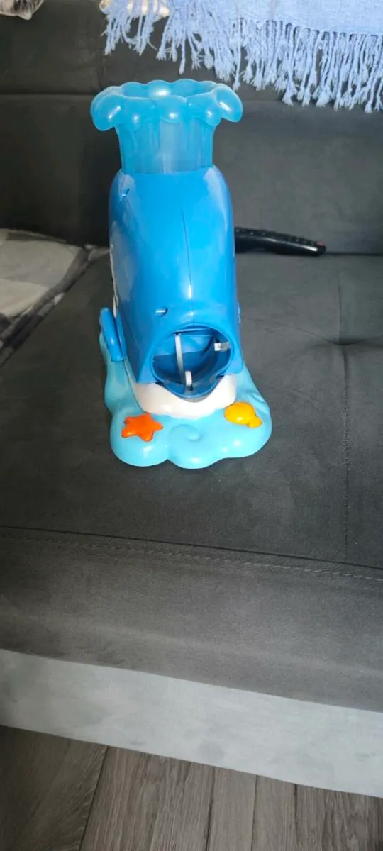 Bright Starts Whale Ball Toy 6 months + - Image 2