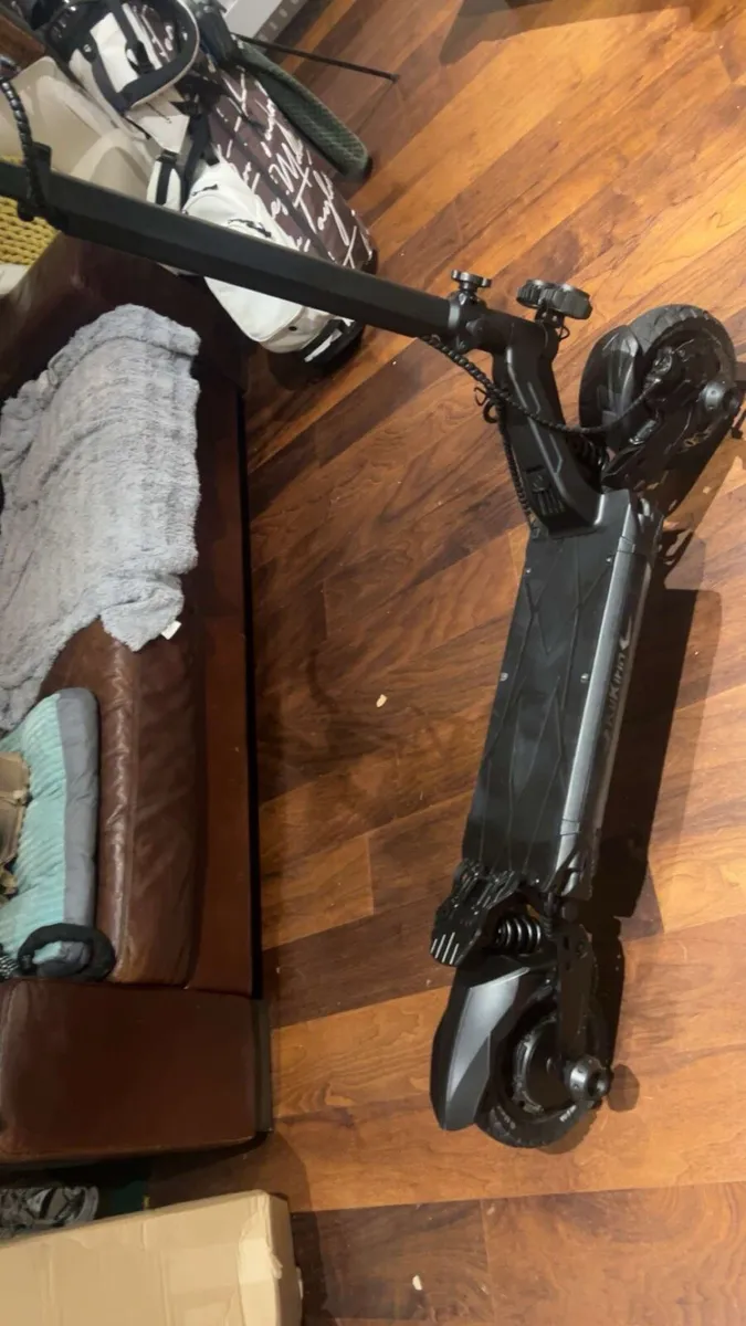 Kukirin G2 Master Electric Scooter - Image 1