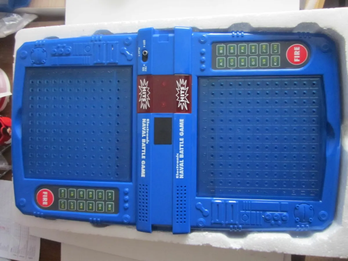 Eztec Electronic Talking Naval Battle Game 86805 - Image 2