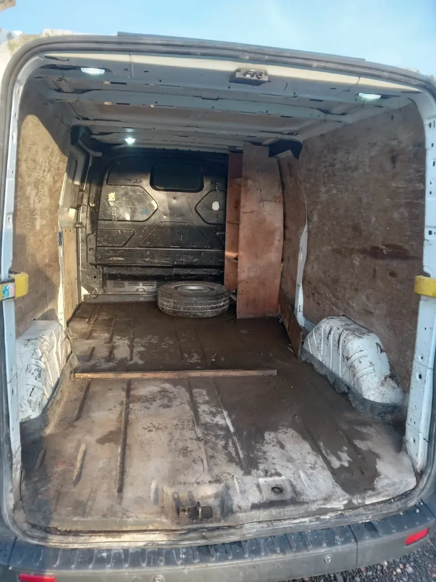 Ford Transit Custom 2015 - Image 3