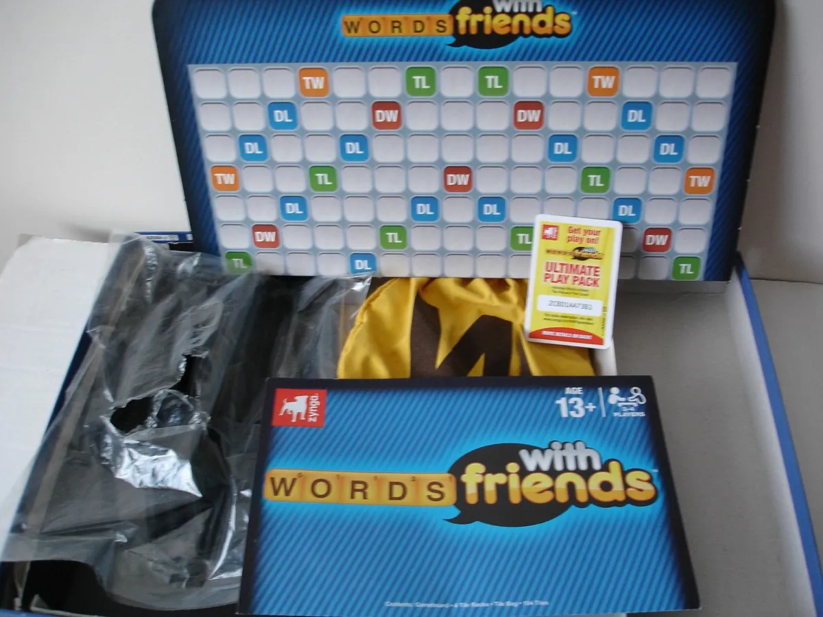 Words with Friends  Board Game Hasbro - Image 3