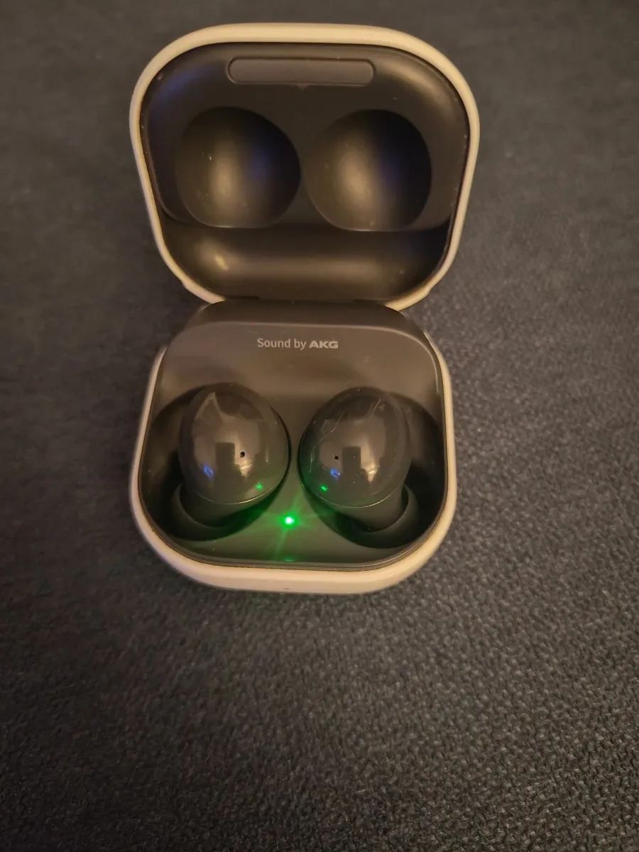 Genuine Samsung Galaxy buds 2 Pro - Image 3