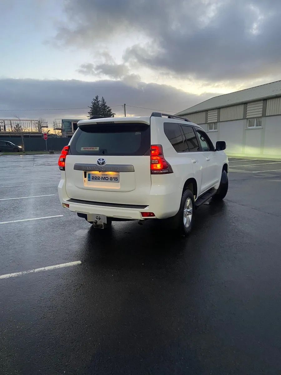Toyota Land Cruiser - Image 3