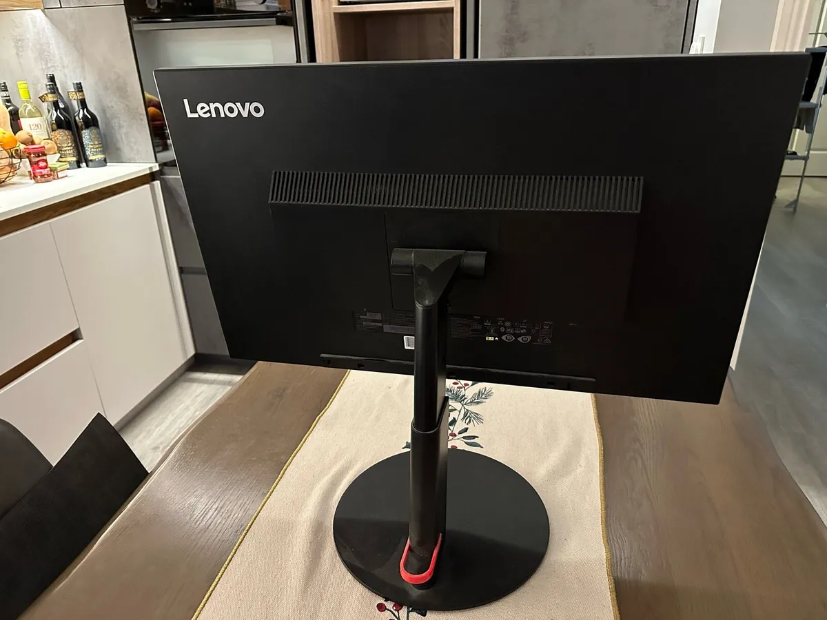 Lenovo ThinkVision 1440p 27" monitor - Image 2