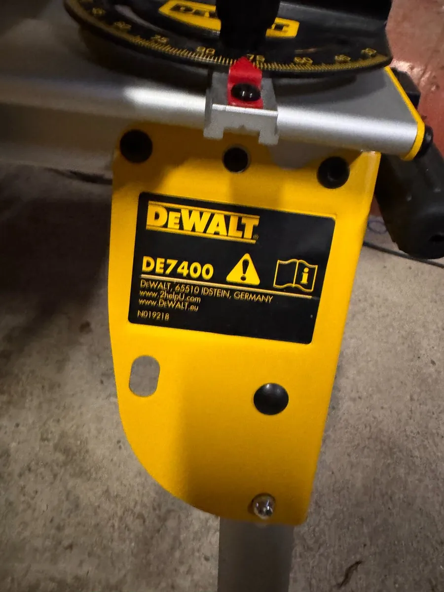 Log splitter and table saw for sale - Image 3