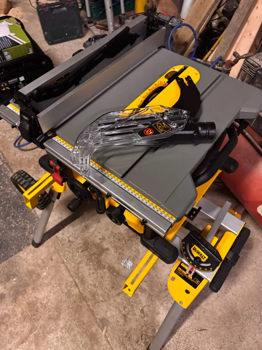 Log splitter and table saw for sale - Image 4