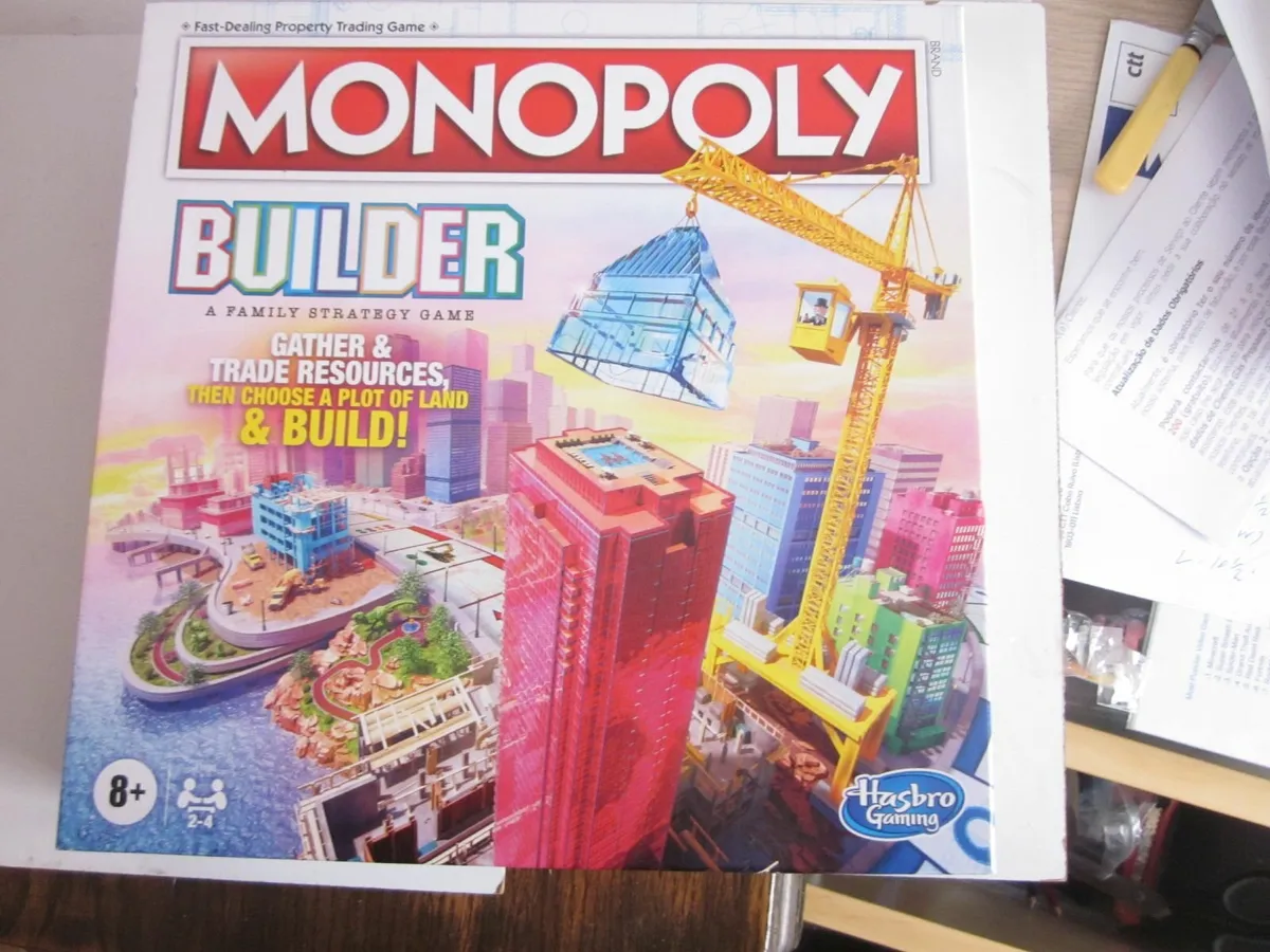 Monopoly Builder Board Game - Image 1