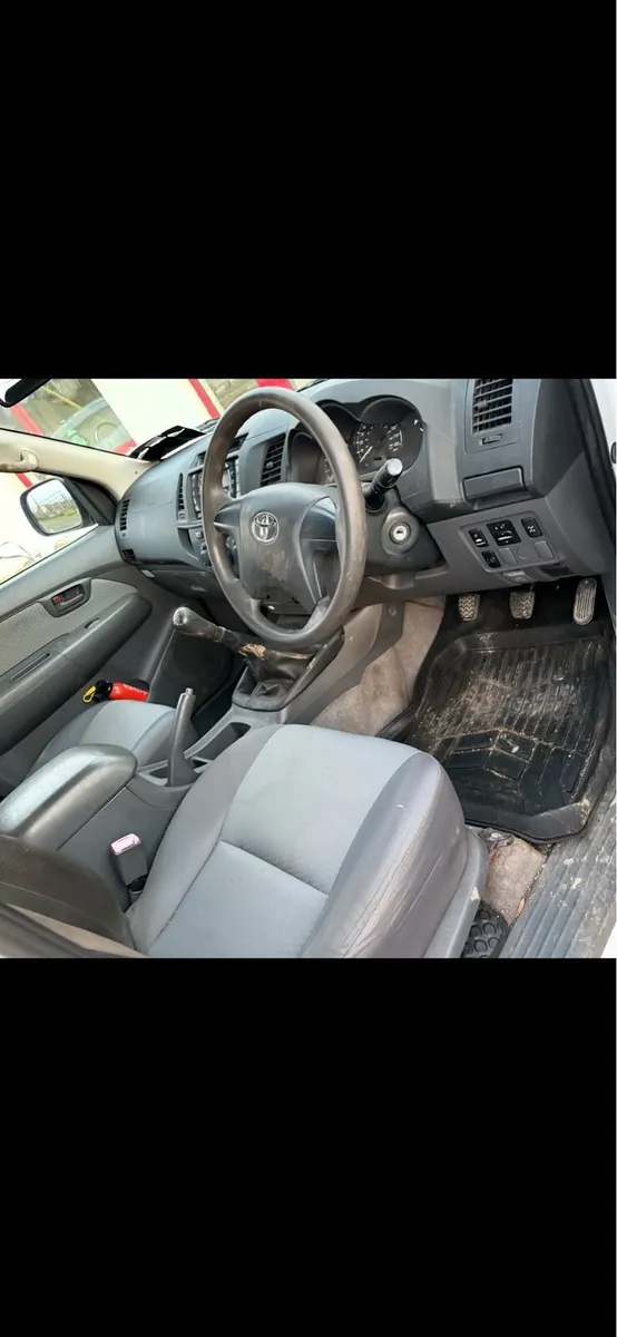 Hilux - Image 4
