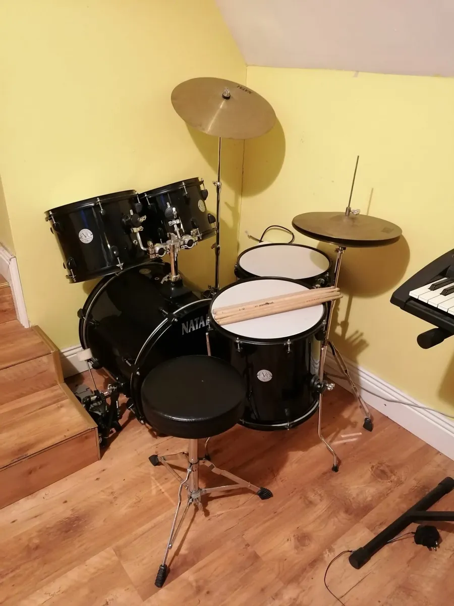Drum kit - Image 1