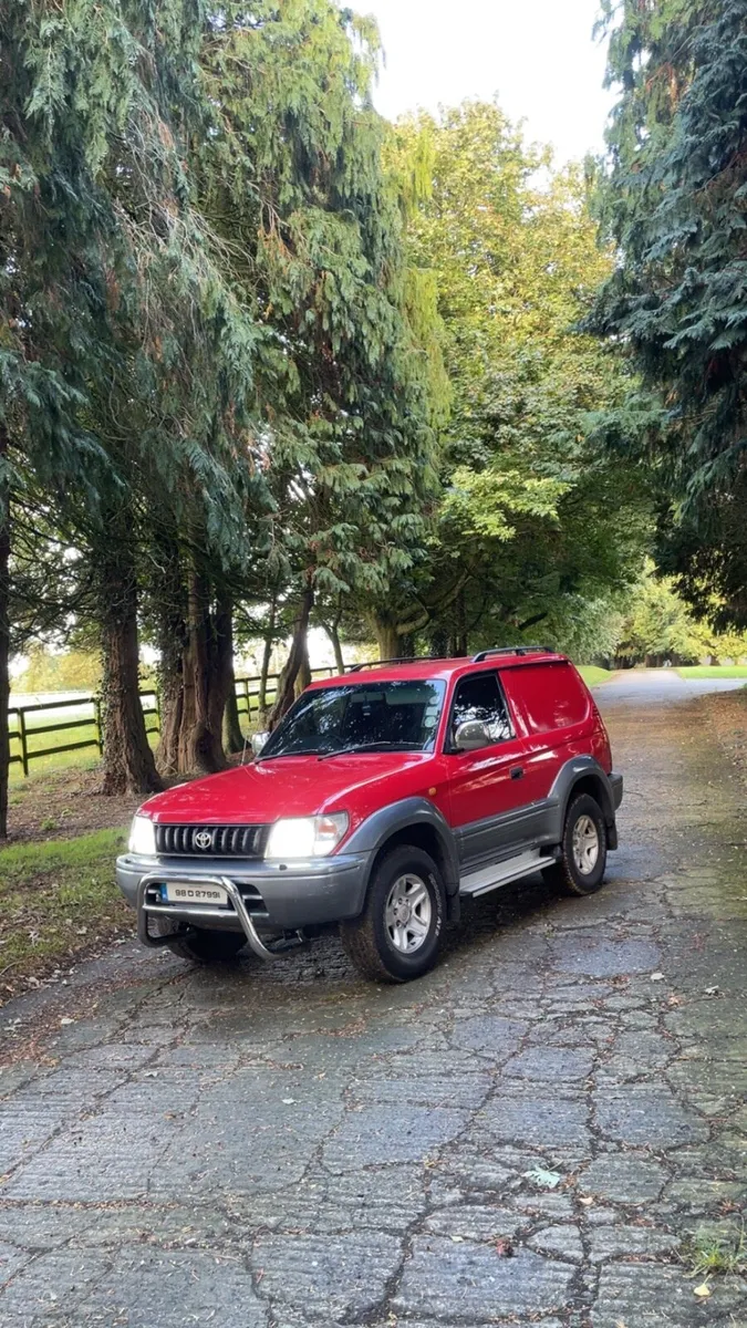 1998 Landcruiser - Image 1