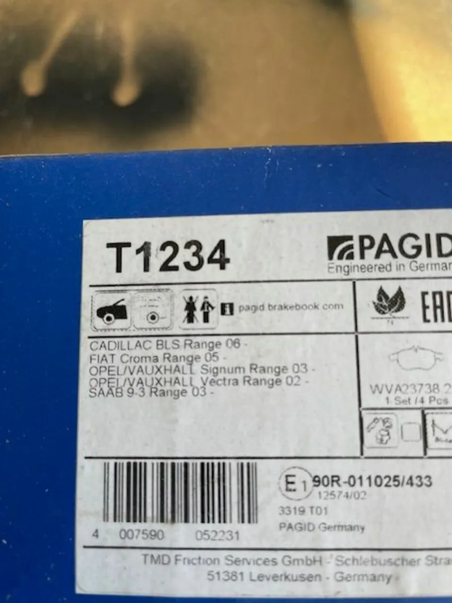 SAAB 93 Front Discs And Pads Set - Image 1