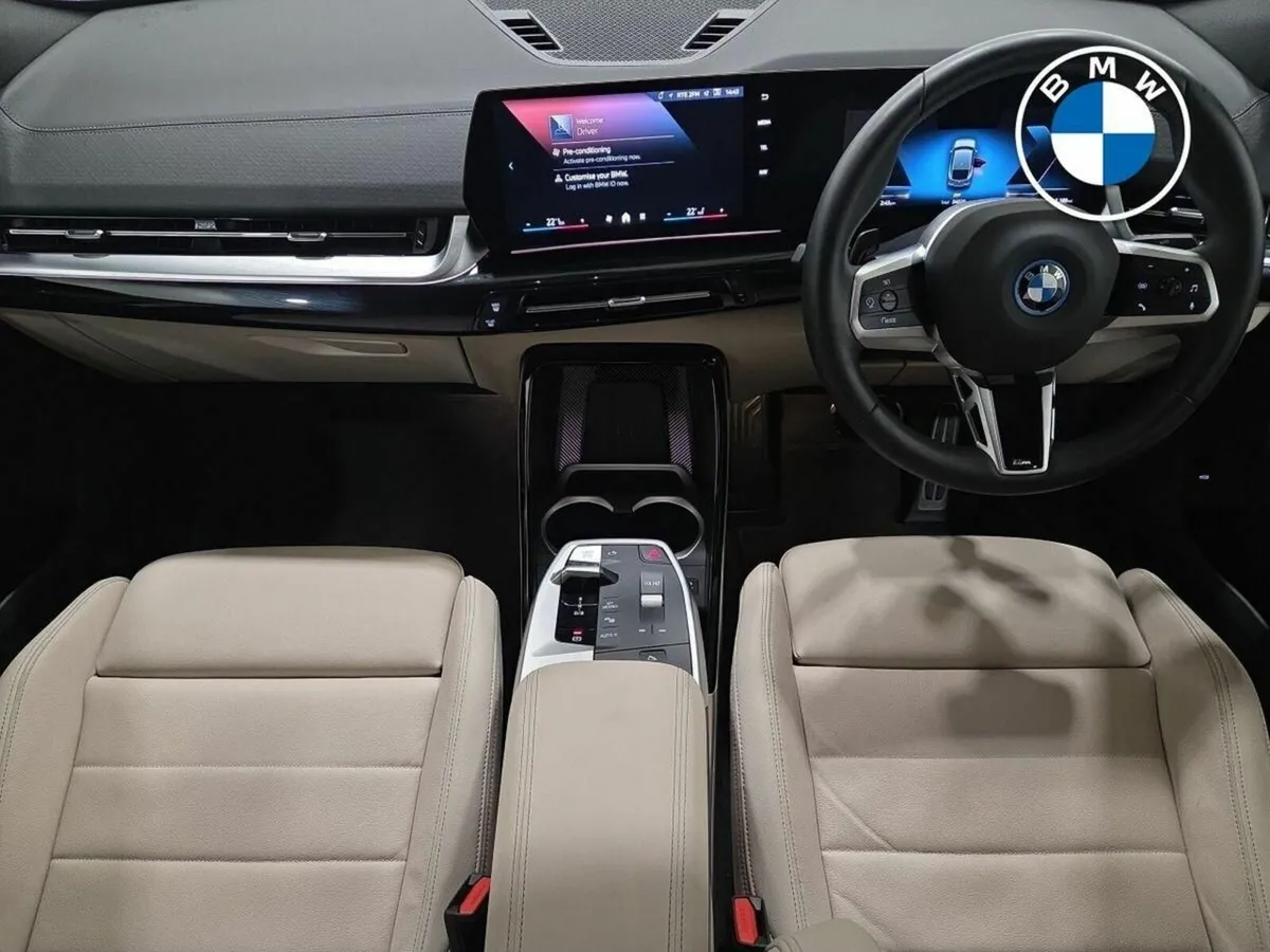 BMW iX2 eDrive20 M Sport - Image 4