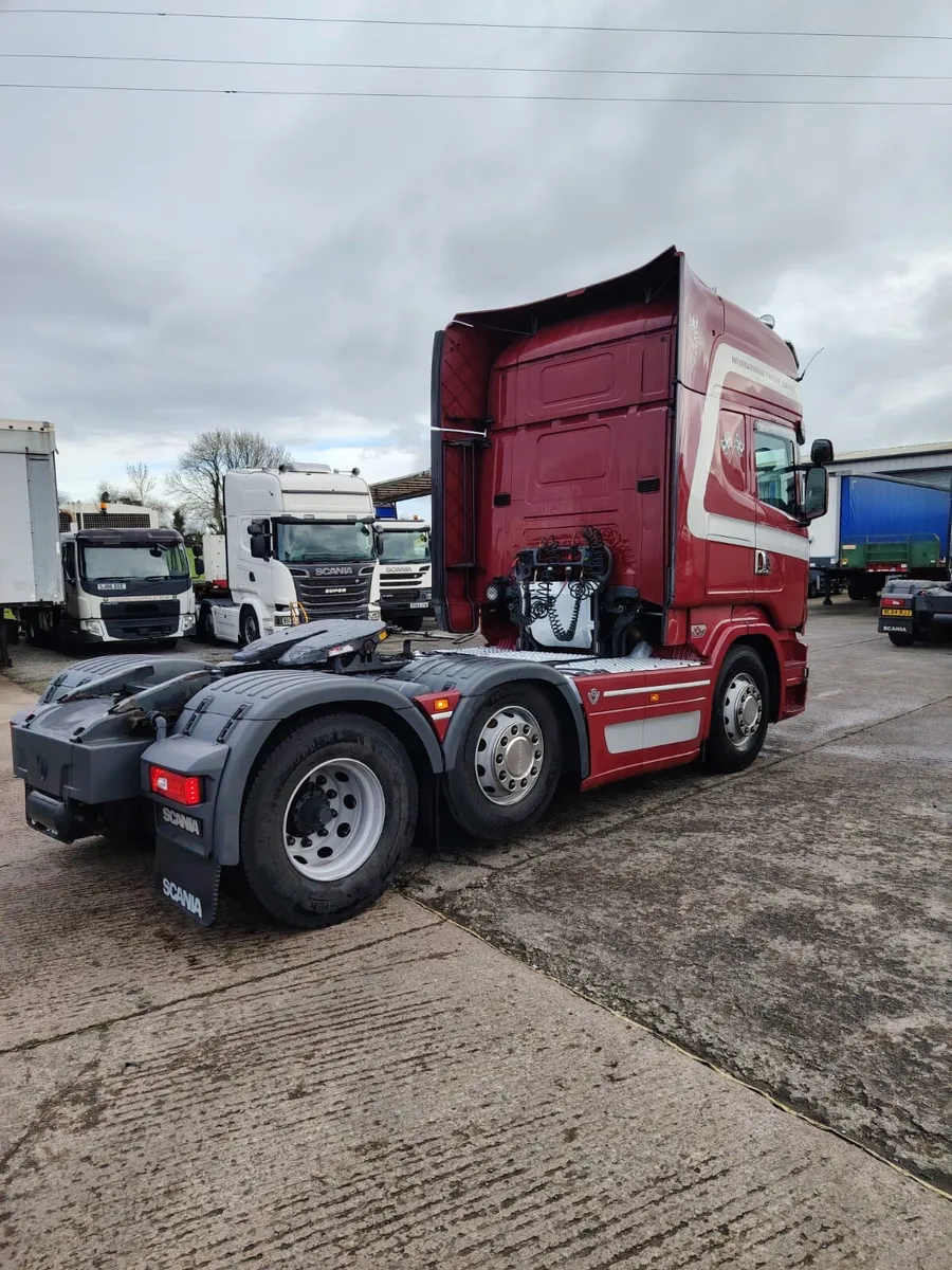 2015 Scania V8 Topline 520 Automatic 6X2 - Image 3