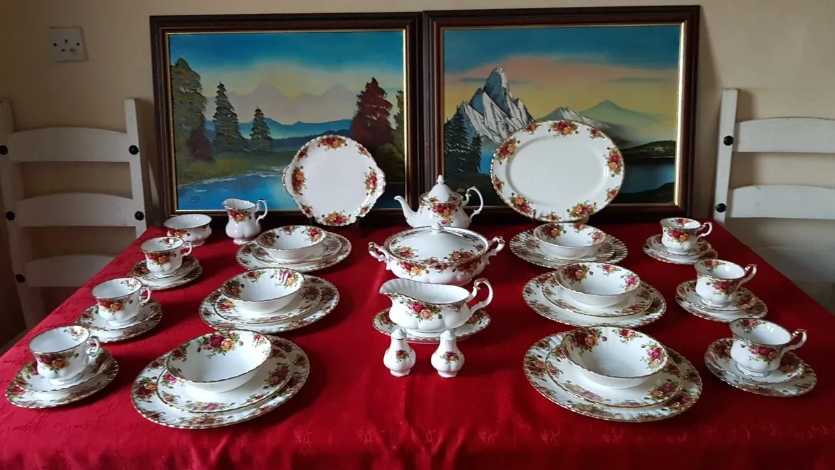 46Pc.Royal Albert Old Country Roses Dinner&Tea Set - Image 1