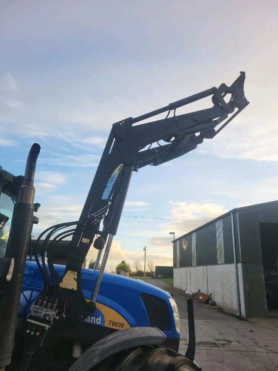 New holland stoll loader - Image 1