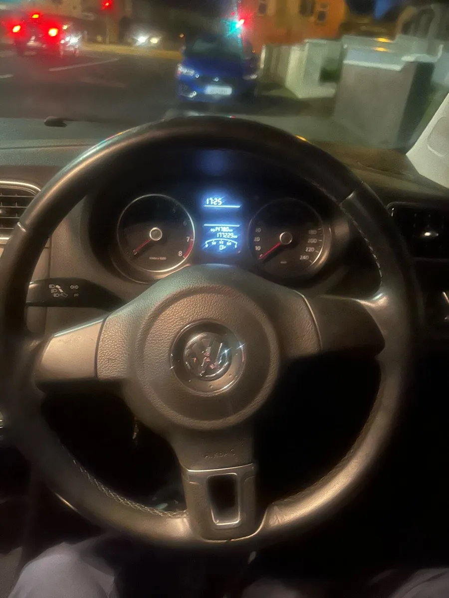 Volkswagon Polo - Image 4