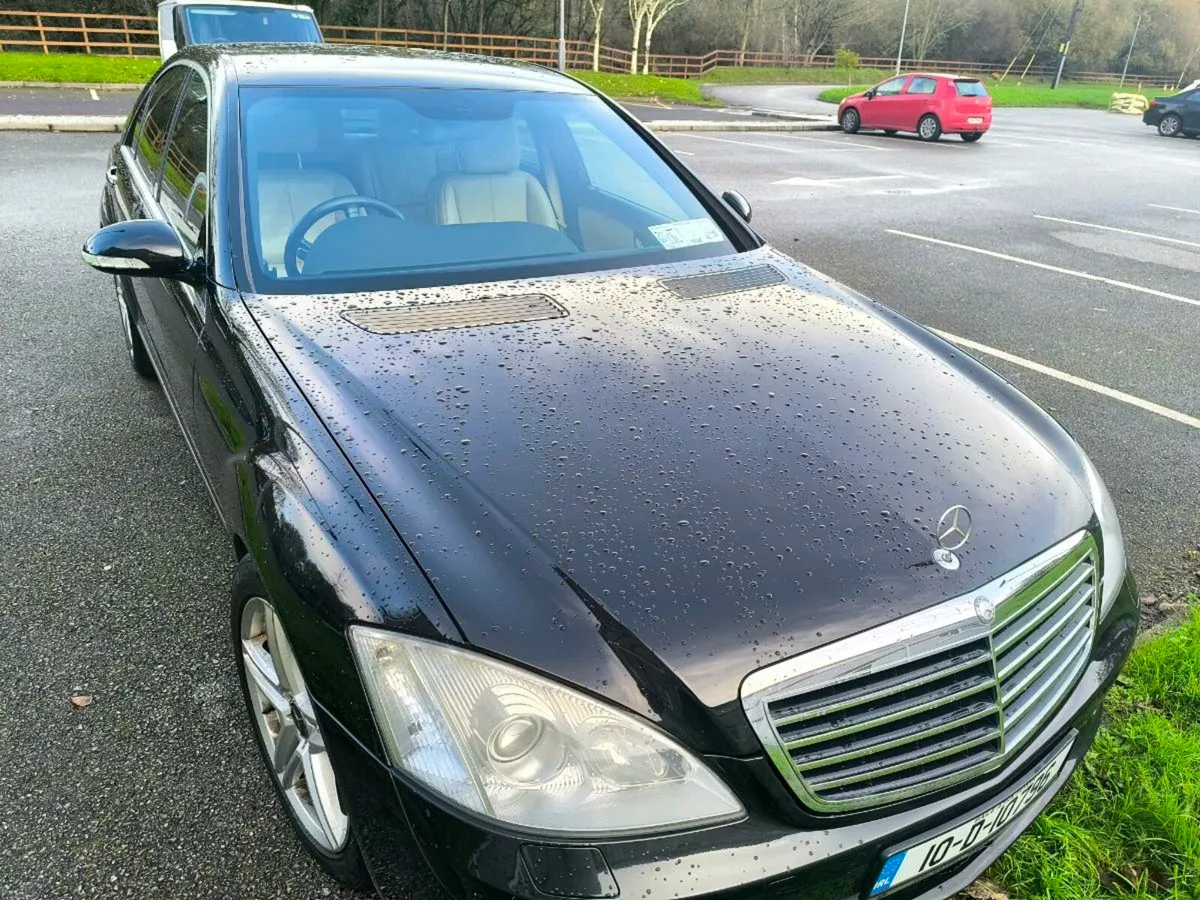 Mercedes Benz - Image 2