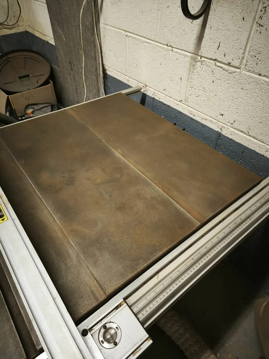 Axminster Sliding Table Saw 10" - Image 4