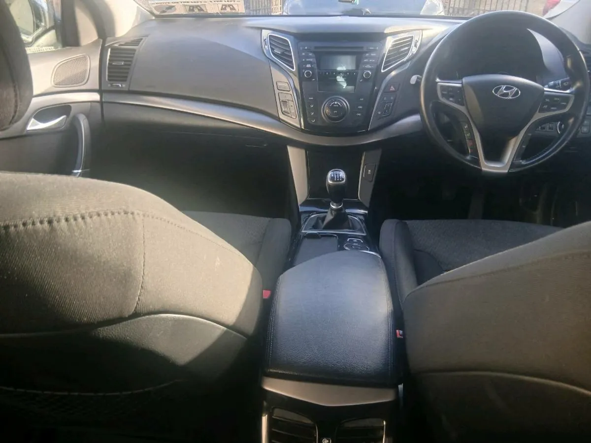 2013 Hyundai i40 !! New nct !! - Image 2