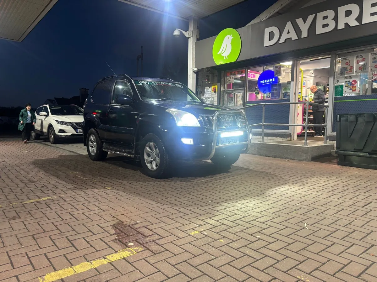 04 Toyota Land Cruiser swb - Image 1