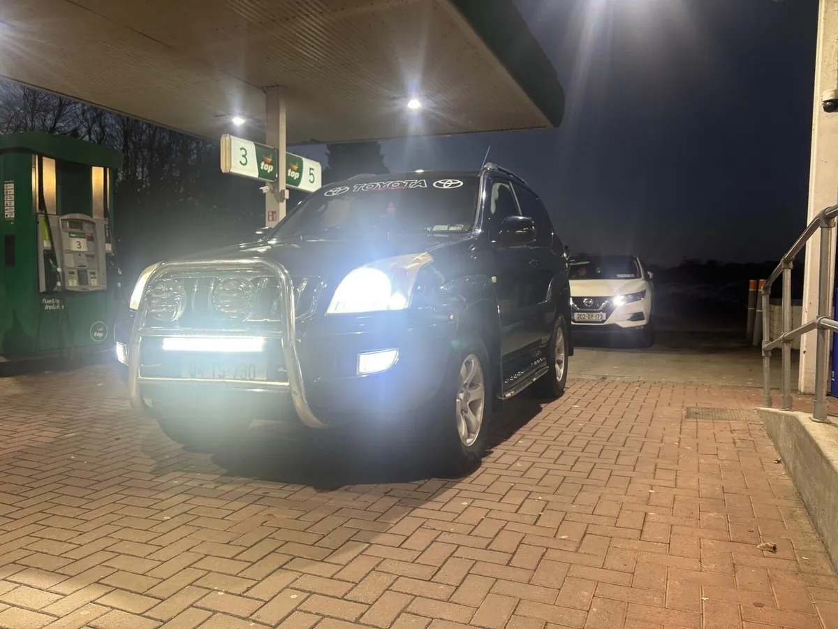 04 Toyota Land Cruiser swb - Image 2