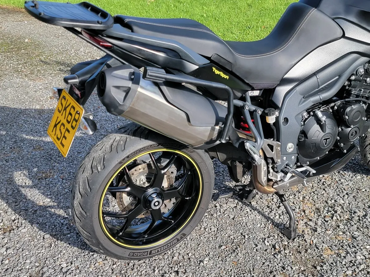 Triumph Tiger 2018 - Image 2
