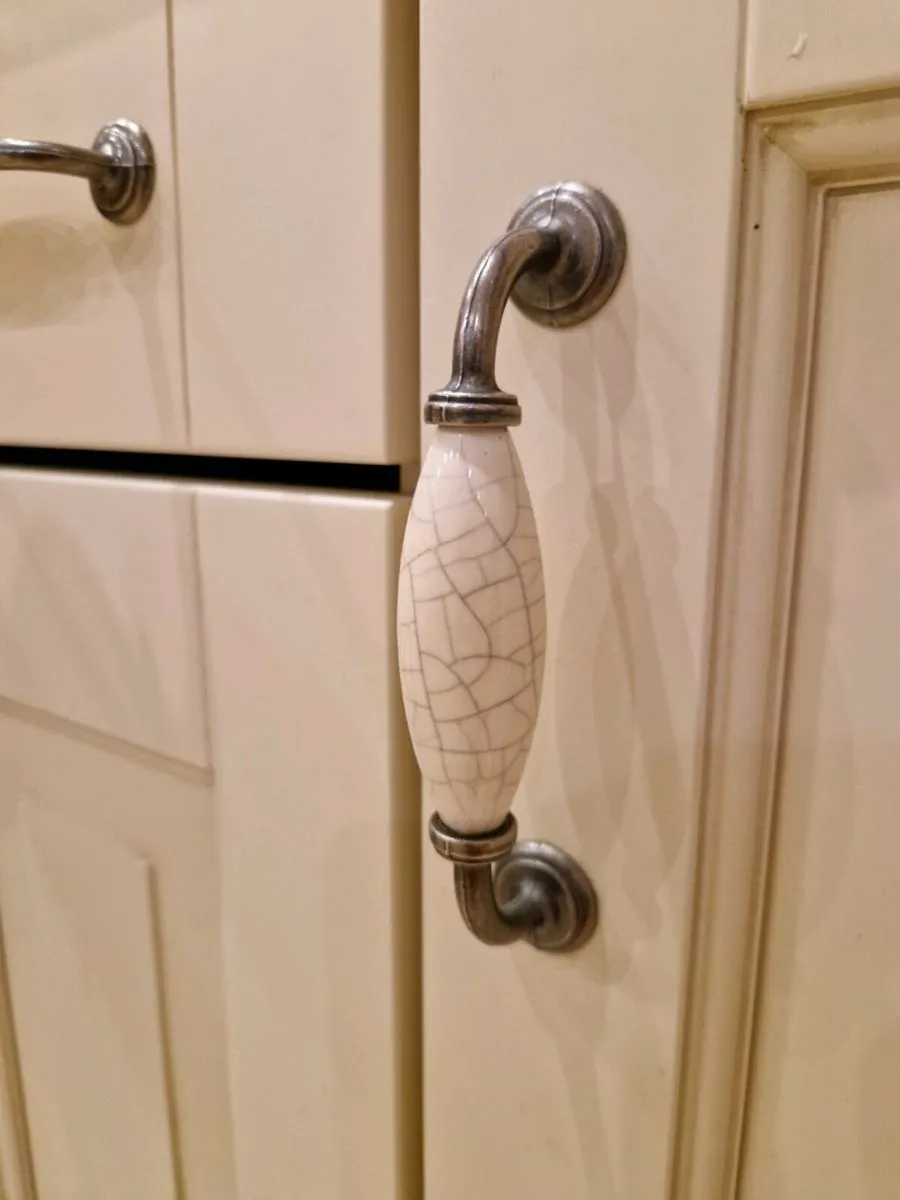 Kitchen handles - Image 2