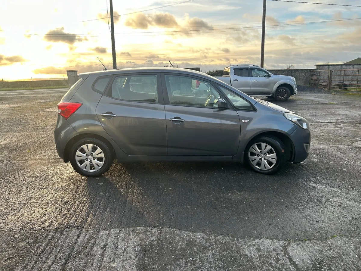 Hyundai ix20 - Image 2