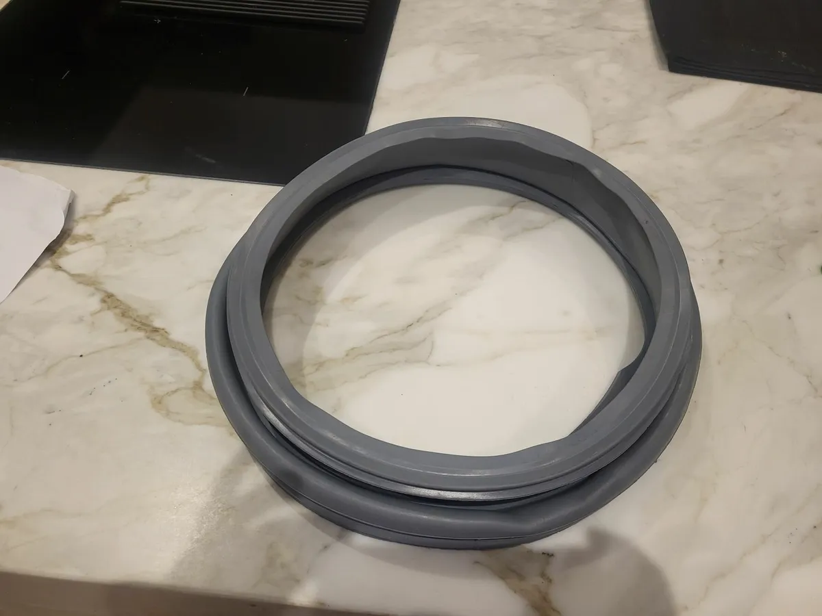 Washing machine seal - Image 1