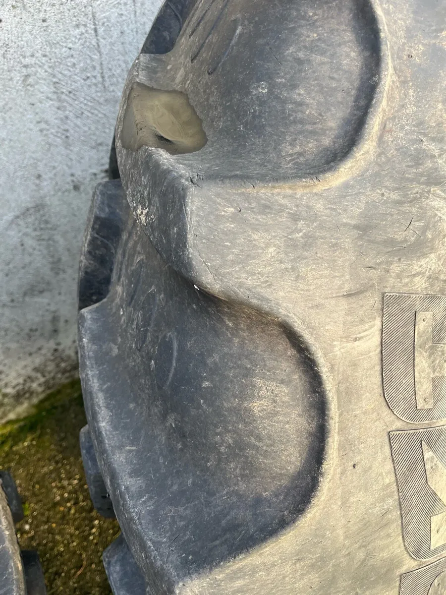 Newholland wheel rims - Image 3