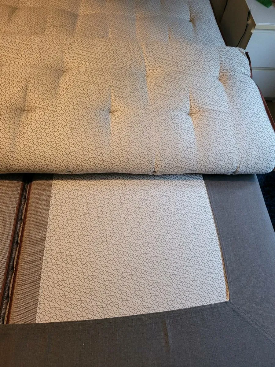 Duxiana Bed Model 3003 - Image 3