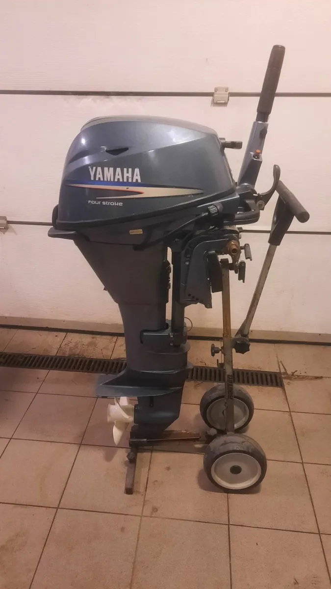 4-stroke outboard YAMAHA-20 HP - Image 2