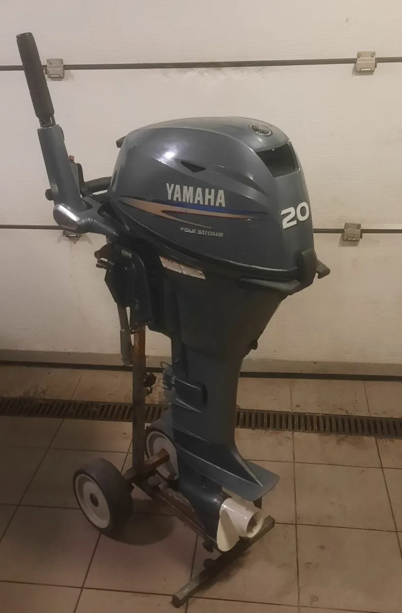4-stroke outboard YAMAHA-20 HP - Image 3