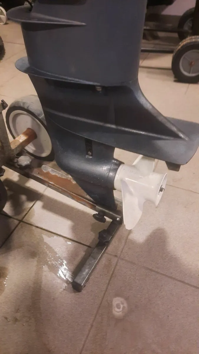 4-stroke outboard YAMAHA-20 HP - Image 4