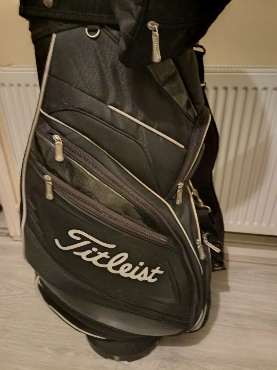 Titleist golf bag - Image 4
