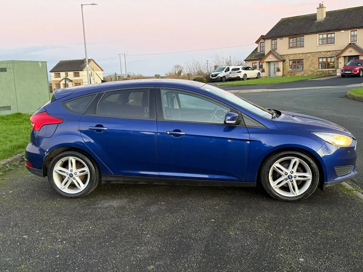 2016 Ford Focus Zetec NCT 09/27 - Image 3