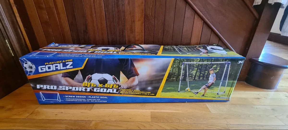 8ft x 6ft Pro Football Goal - Image 3