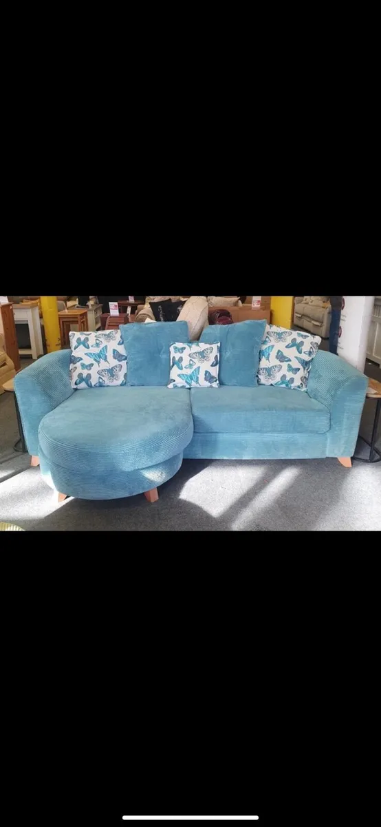 3-Seater Couch – Excellent Condition – €275