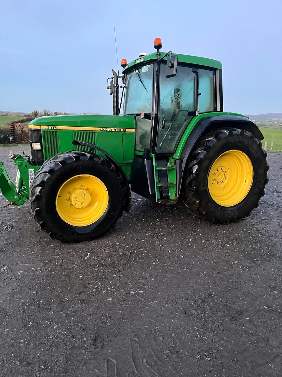 6910 6810 6900 John Deeres Tractors - Image 2