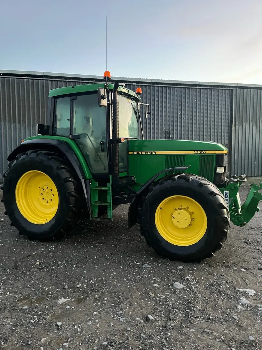 6910 6810 6900 John Deeres Tractors - Image 3