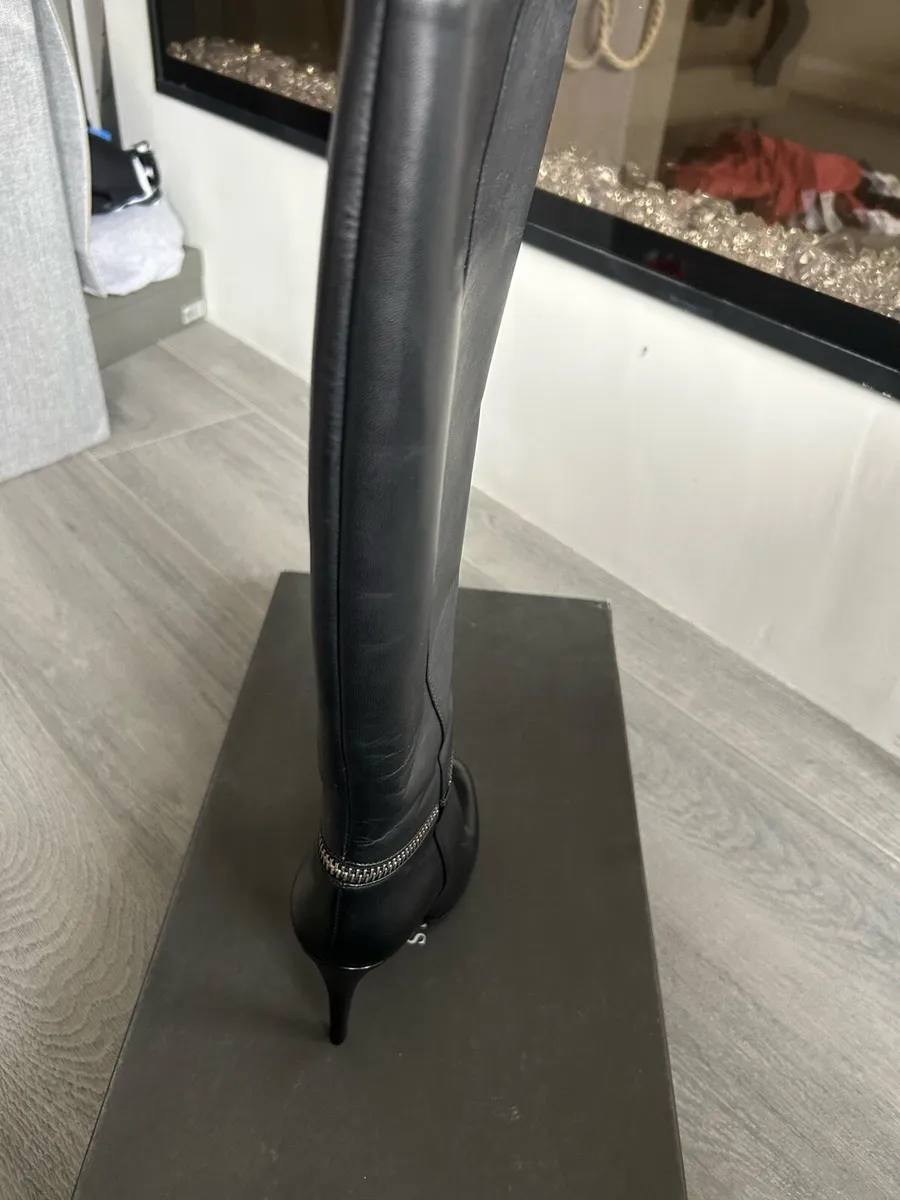 High knee boots - Image 1