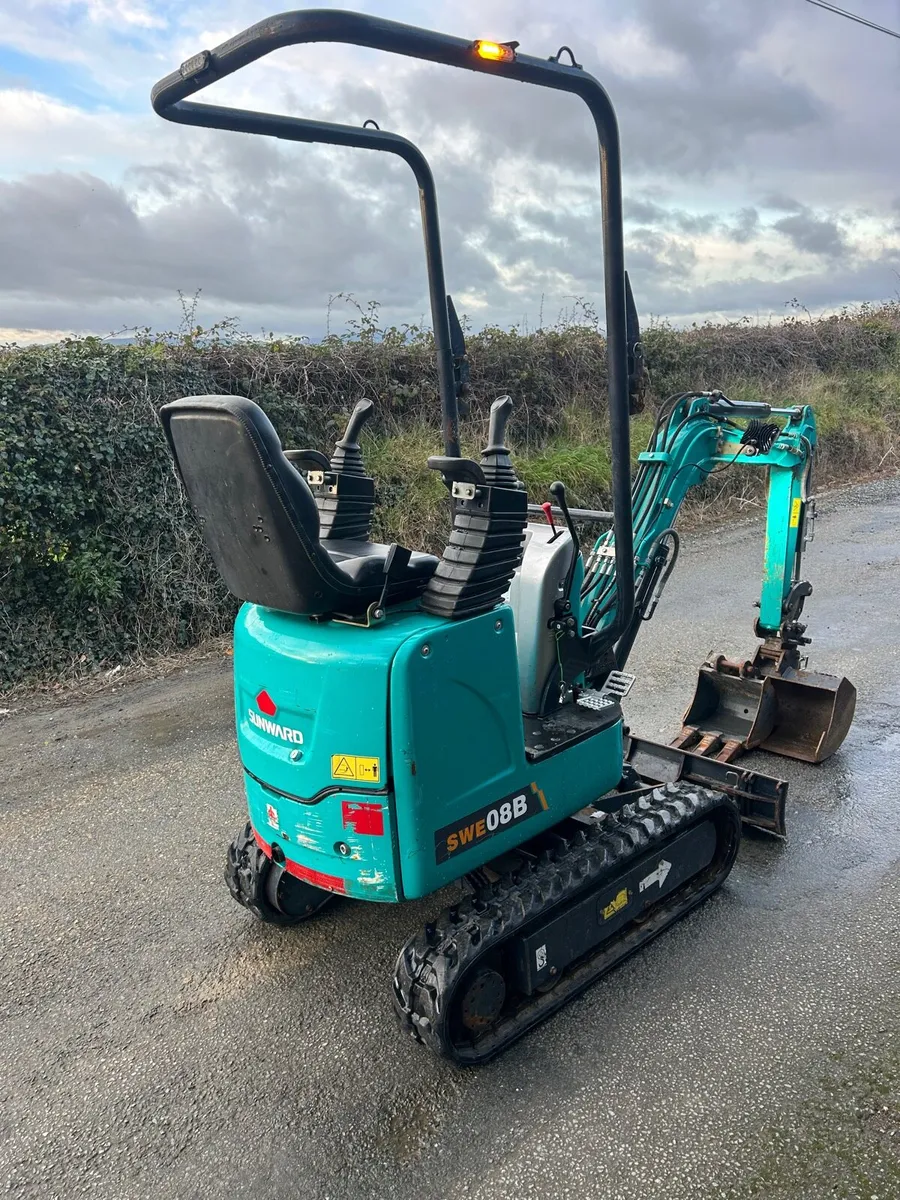 1 ton sunward micro mini digger 2023 only 300hrs - Image 3