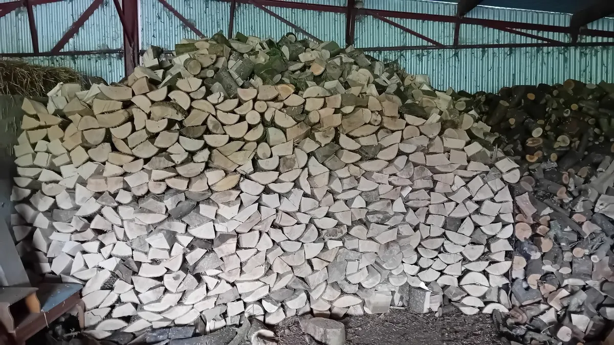FIREWOOD LOGS
