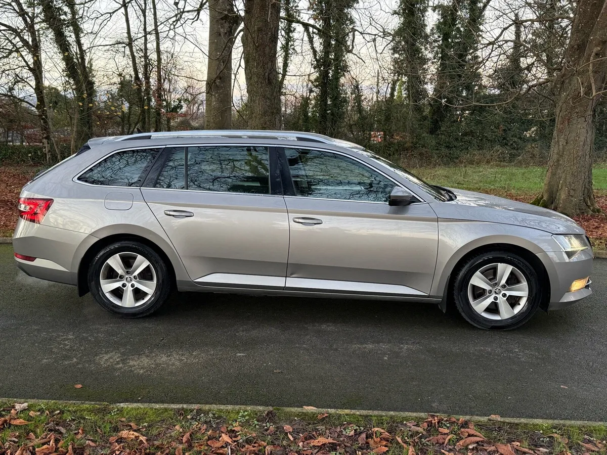 2016 Skoda Superb Ambition - Image 3