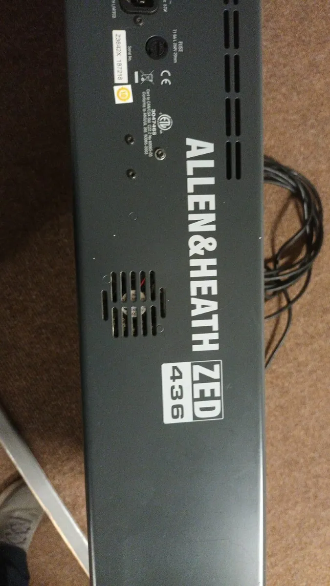 Sound desk allen and heath zed 436 - Image 4