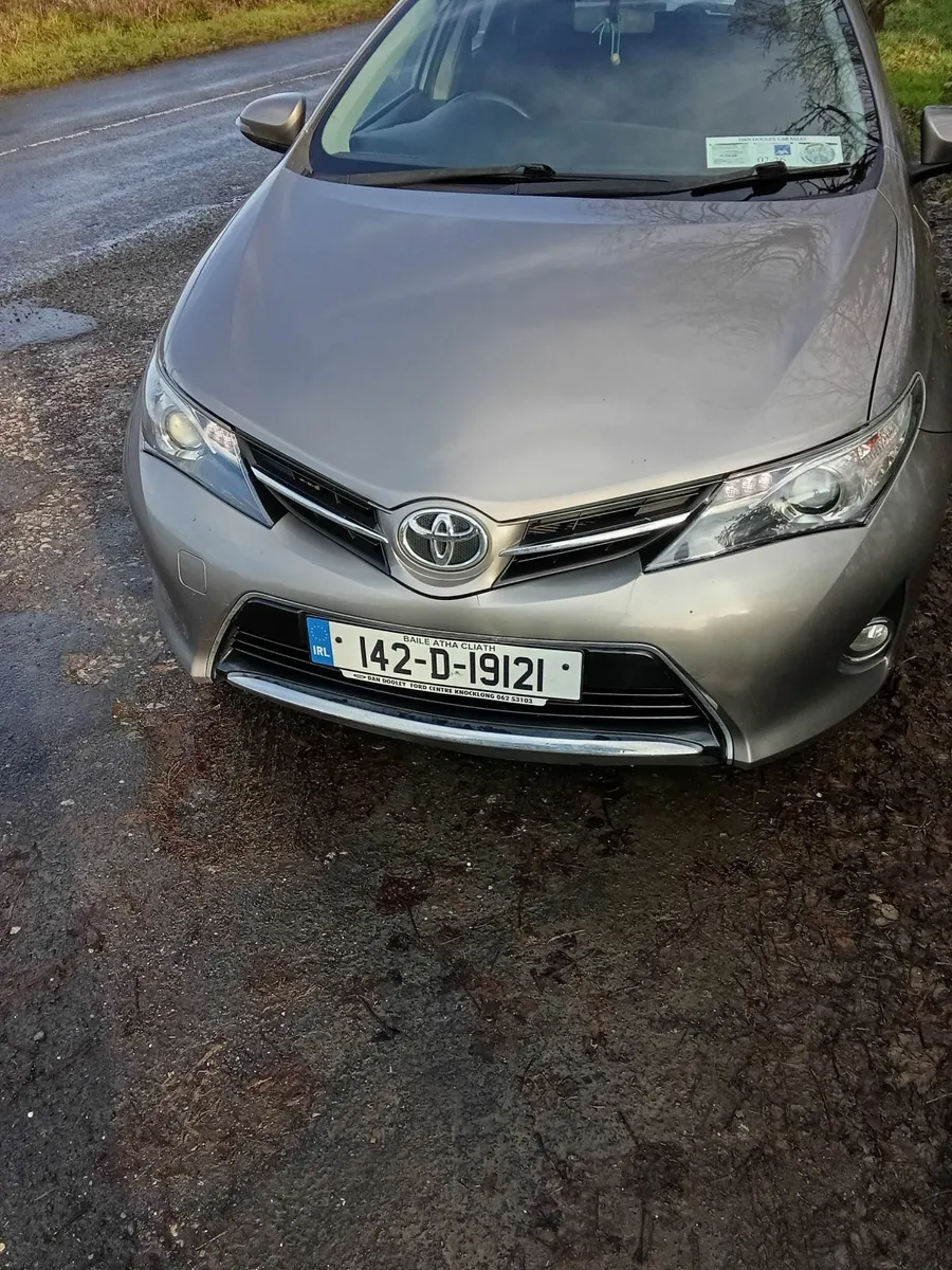 Toyota Auris 2014 - Image 1