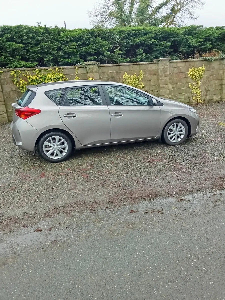 Toyota Auris 2014 - Image 3