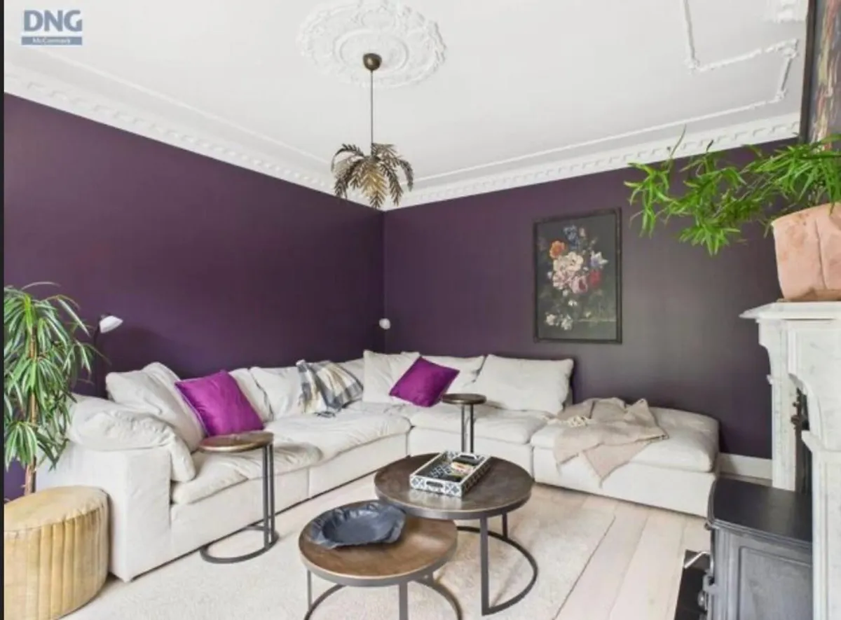 Large Meadows and Byrne couch - Image 1