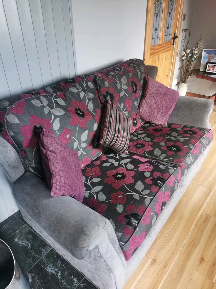 couch for sale - Image 1